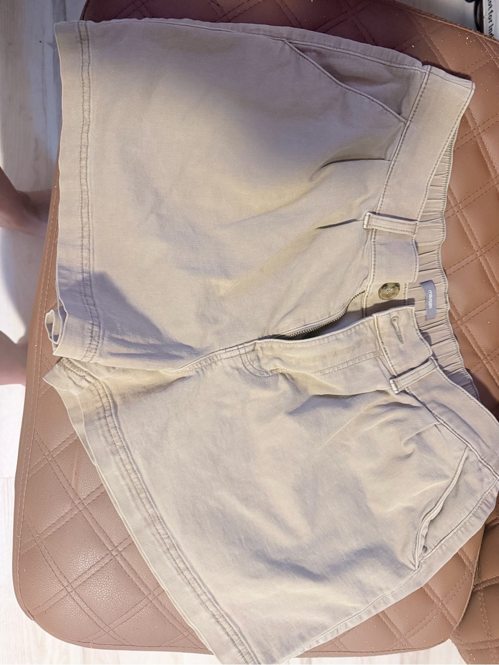 ALL 4 - Maurices Tan Cargo Shorts, wore maybe once. ALL in excellent condition